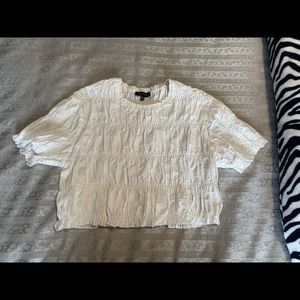 NWT Cropped white cotton ruffled top